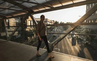 Ayuntamientos combaten el sedentarismo juvenil con estrategias deportivas municipales basadas en inteligencia artificial